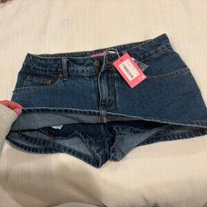 Edikted Camelia Denim Mini Skort